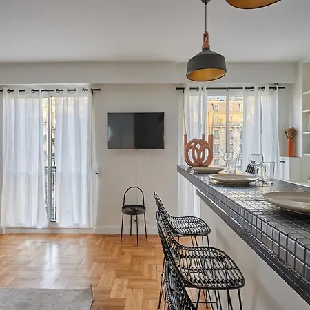 In The 16th Area Residential District Apartment