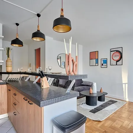 In The 16th Area Residential District Paris