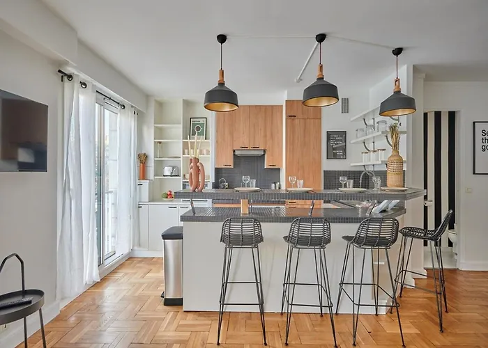 Apartamento In The 16th Area Residential District París